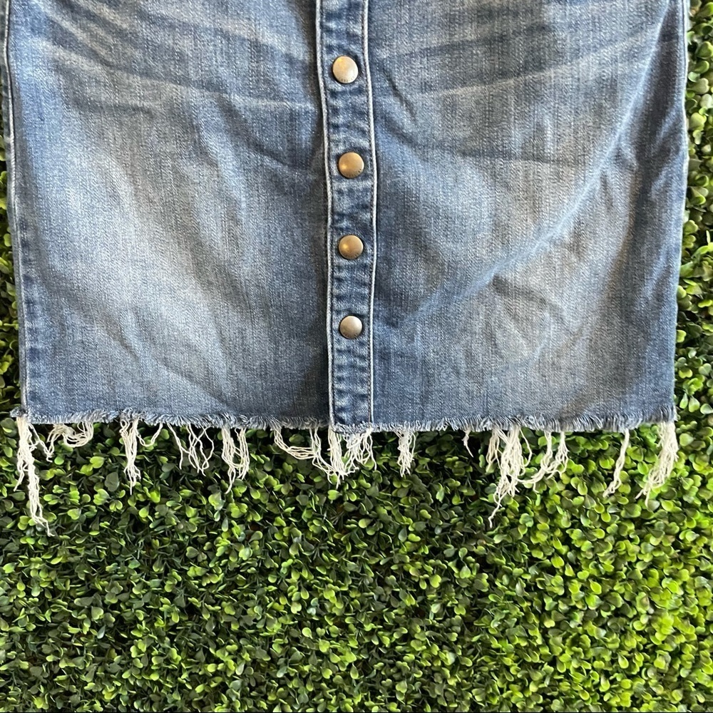 Abercrombie & Fitch Button Up Denim Skirt - Picture 4 of 10